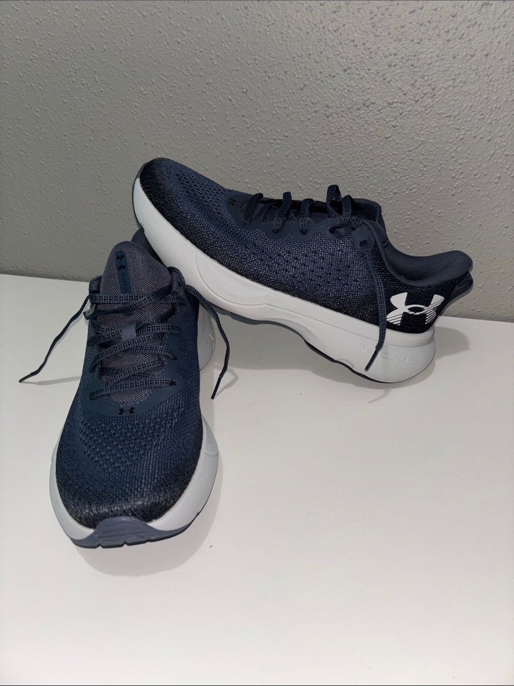 Under Armour Men's Infinite Running Shoes (size 8.5)